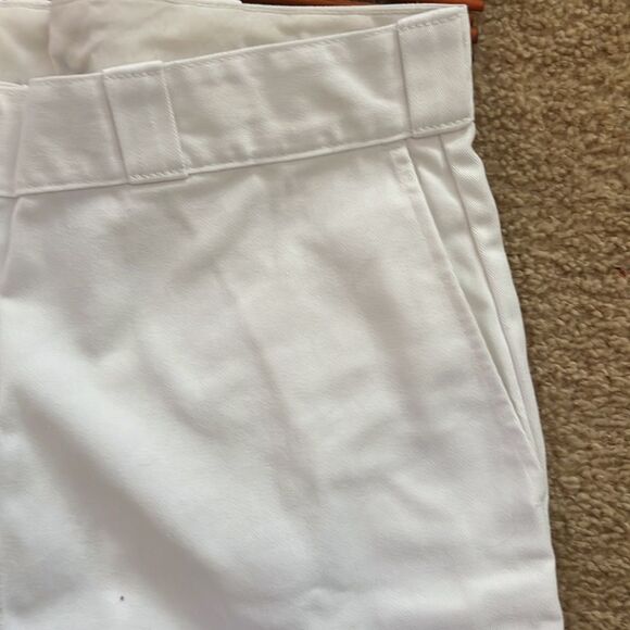 Men’s Dickies Carpenter Short White Size 40 NWOT - - Picture 3 of 6